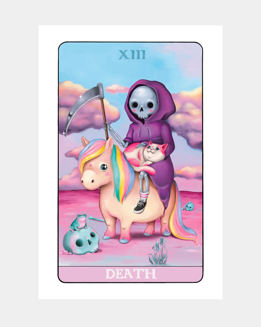 Tarocco numero XIII di Laura Bellini, la Morte a cavallo di un pony arcobaleno con un gattino rosa.