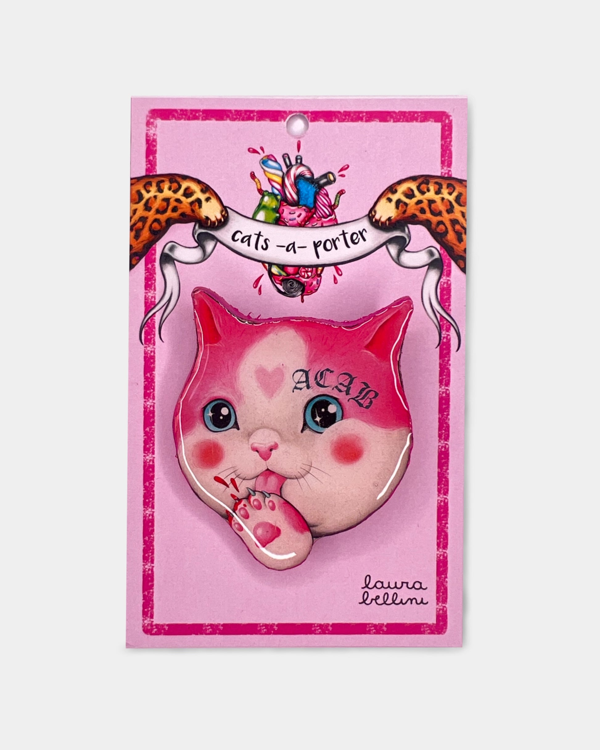 spilla con gattino rosa con la scritta ACAB
